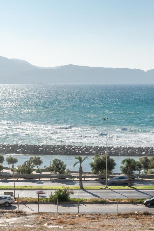 Spacious House With Seaview イラクリオン エクステリア 写真