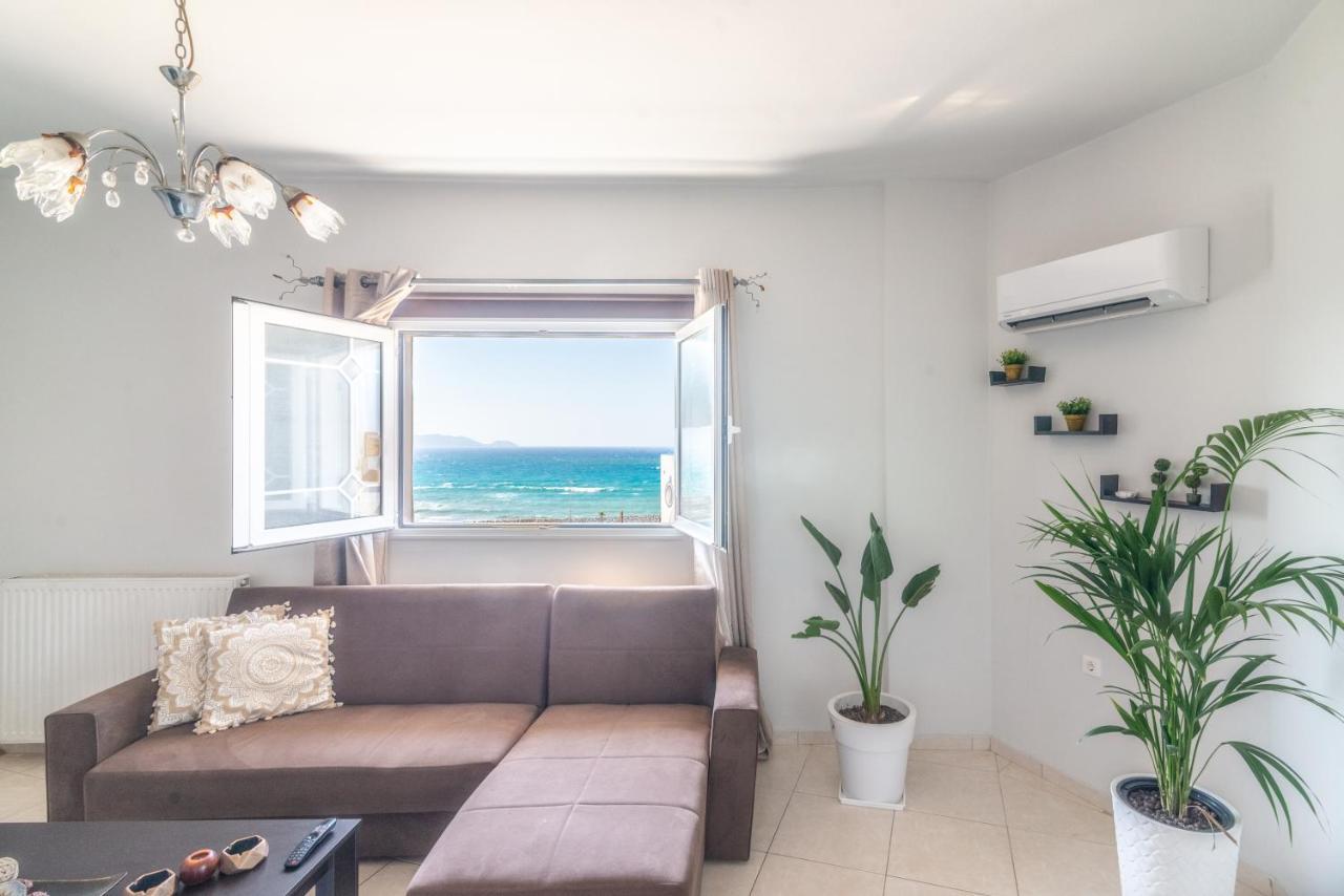 Spacious House With Seaview イラクリオン エクステリア 写真